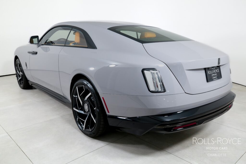 Top Reasons Charlotte Executives Choose Rolls-Royce for Business and Lifestyle Prestige